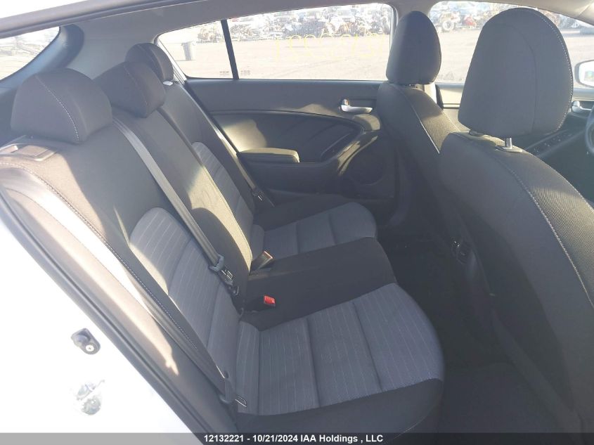 2015 Kia Forte 5-Door VIN: KNAFK5A81F5294295 Lot: 12132221