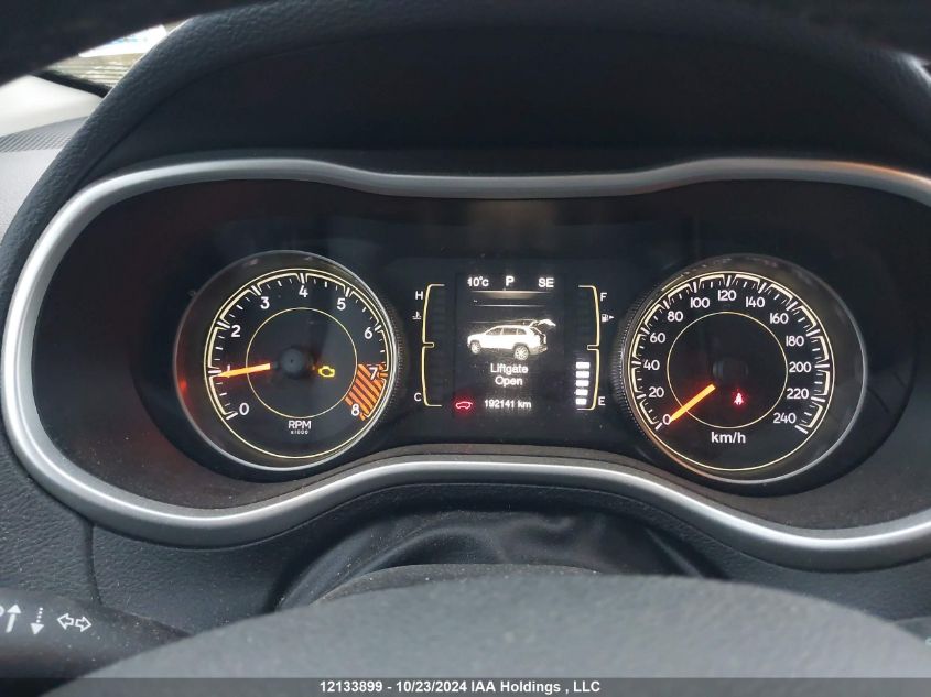 2015 Jeep Cherokee North VIN: 1C4PJMCS7FW523523 Lot: 12133899