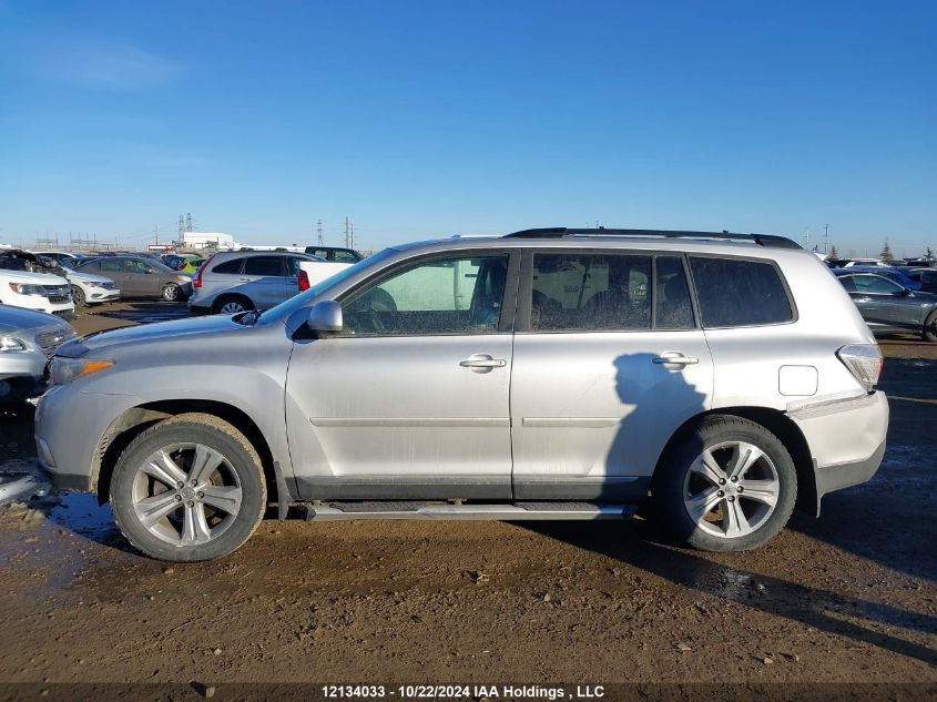 2013 Toyota Highlander Plus/Se VIN: 5TDBK3EH1DS200987 Lot: 12134033