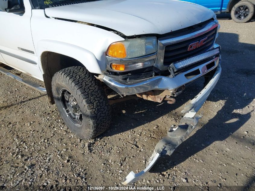 2004 GMC Sierra K2500 Heavy Duty VIN: 1GTHK29U34E163152 Lot: 12136097