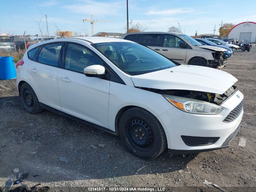 2016 Ford Focus Se VIN: 1FADP3K22GL353299 Lot: 12141817