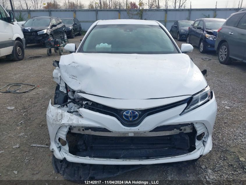 2018 Toyota Camry Le VIN: 4T1B31HK1JU004768 Lot: 12142017