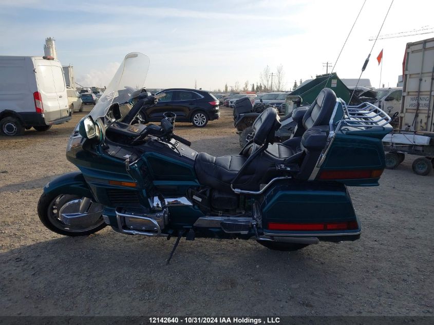 1995 Honda Gl1500 Se12 VIN: 1HFSC2241SA700415 Lot: 12142640