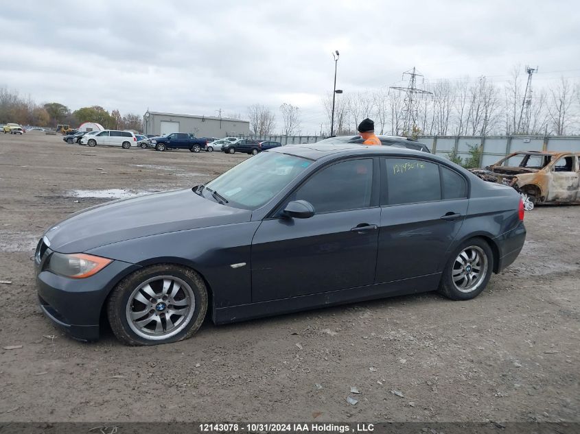 2007 BMW 3 Series VIN: WBAVH13527KR82217 Lot: 12143078