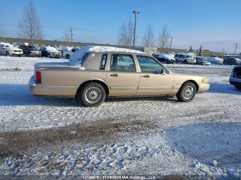 1993 Lincoln Town Car Executive VIN: 1LNLM81W9PY743993 Lot: 12144078