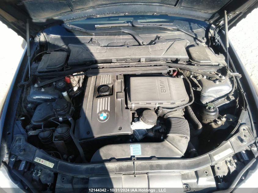 2009 BMW 3 Series VIN: WBAPL33529A405599 Lot: 12144342