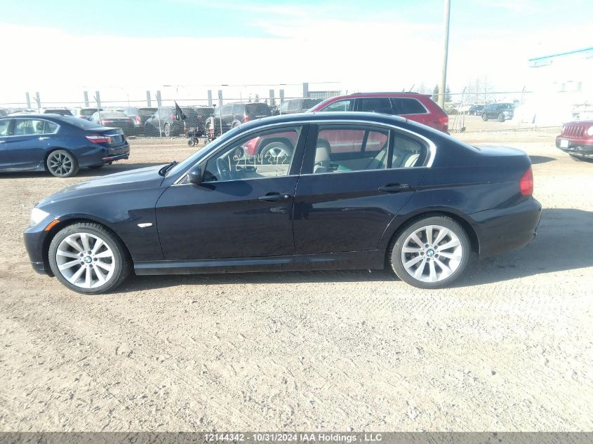 2009 BMW 3 Series VIN: WBAPL33529A405599 Lot: 12144342