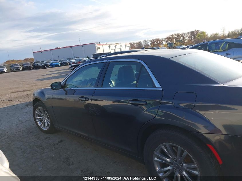 2017 Chrysler 300 Limited VIN: 2C3CCAAG2HH628689 Lot: 12144938