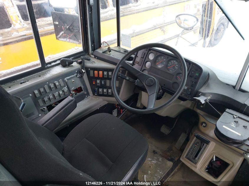 2003 Freightliner Chassis Fs65 VIN: 4UZAAXBW13CK20113 Lot: 12146226