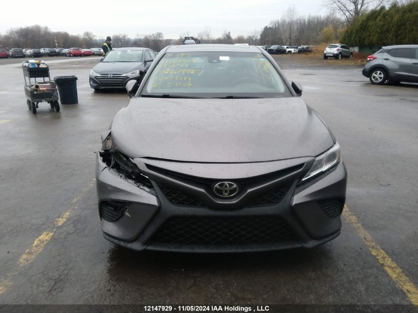 2018 Toyota Camry L/Le/Xle/Se/Xse VIN: 4T1B11HK6JU109957 Lot: 12147929