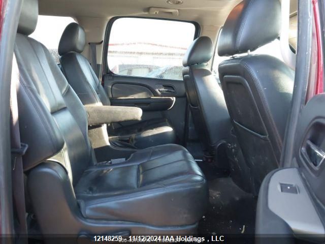 2014 Chevrolet Suburban VIN: 1GNSKJE77ER216811 Lot: 12148259