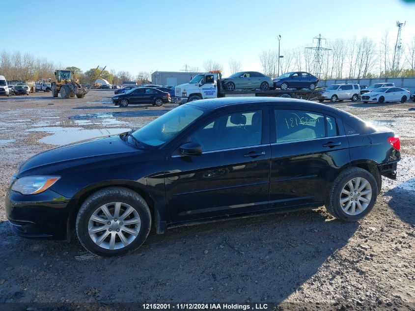 2013 Chrysler 200 Lx VIN: 1C3CCBAB0DN500026 Lot: 12152001