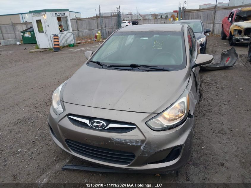 2013 Hyundai Accent Gl VIN: KMHCT5AE8DU085661 Lot: 12152410