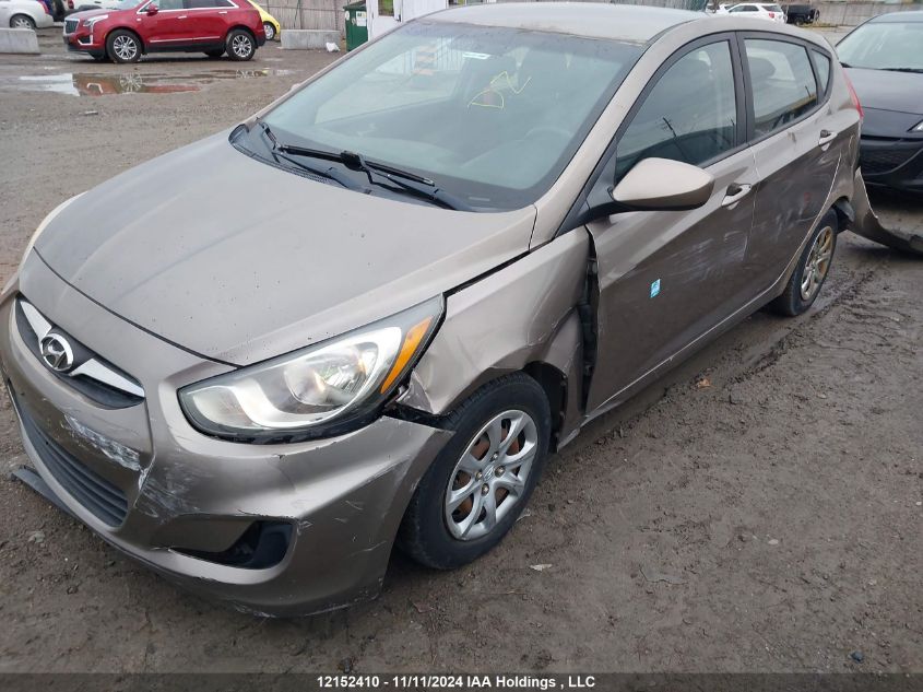 2013 Hyundai Accent Gl VIN: KMHCT5AE8DU085661 Lot: 12152410