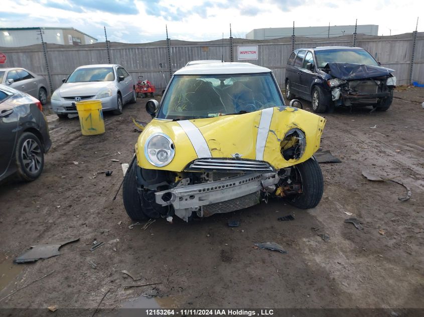 2003 Mini Cooper Hardtop VIN: WMWRC33413TE18830 Lot: 12153264