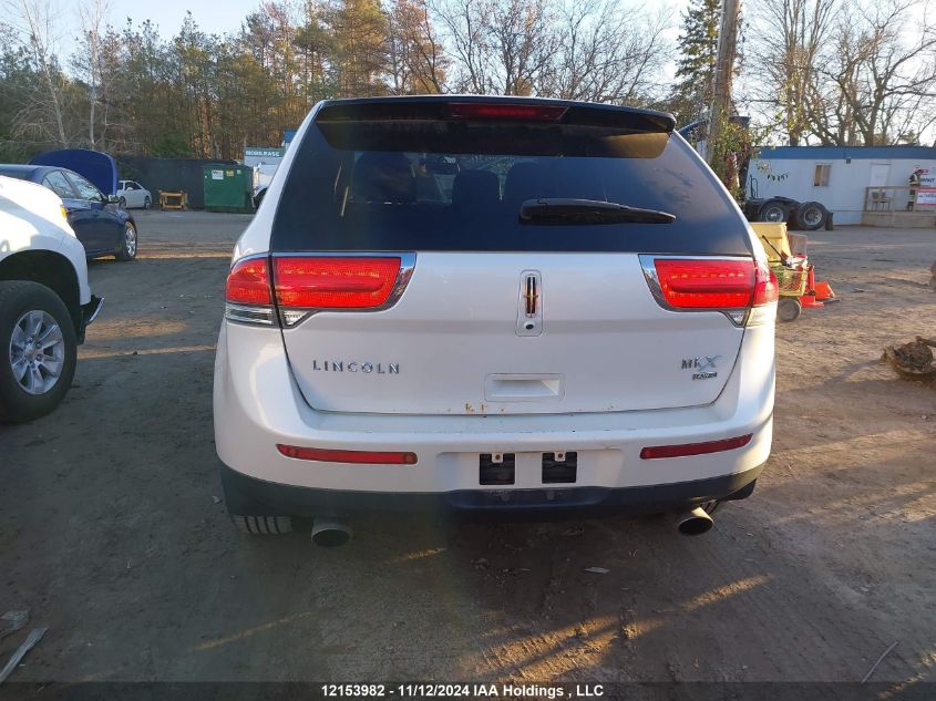 2011 Lincoln Mkx VIN: 2LMDJ8JK6BBJ27057 Lot: 12153982