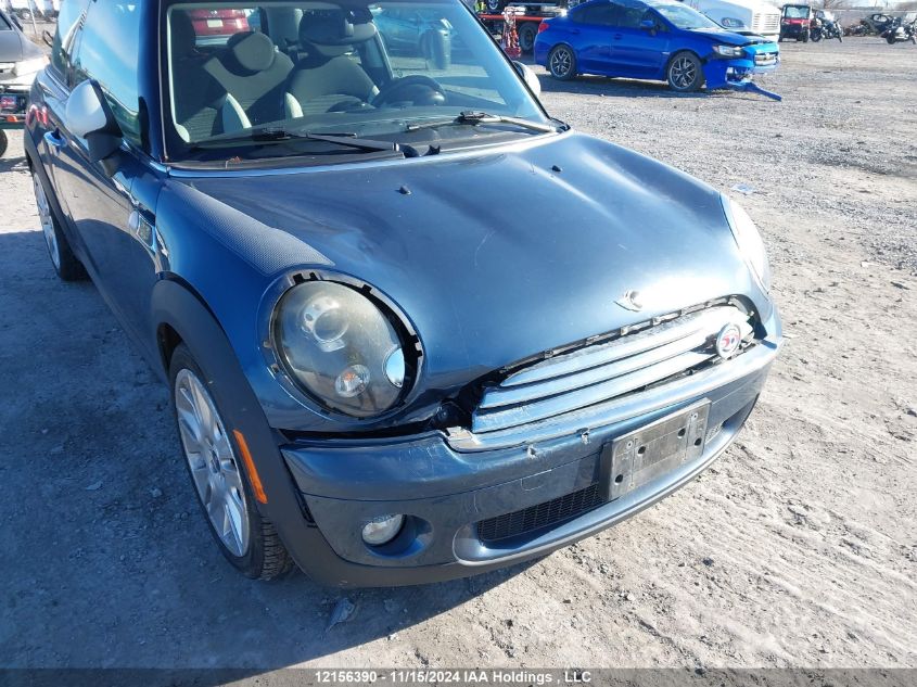 2010 Mini Cooper VIN: WMWMF3C56ATU76260 Lot: 12156390