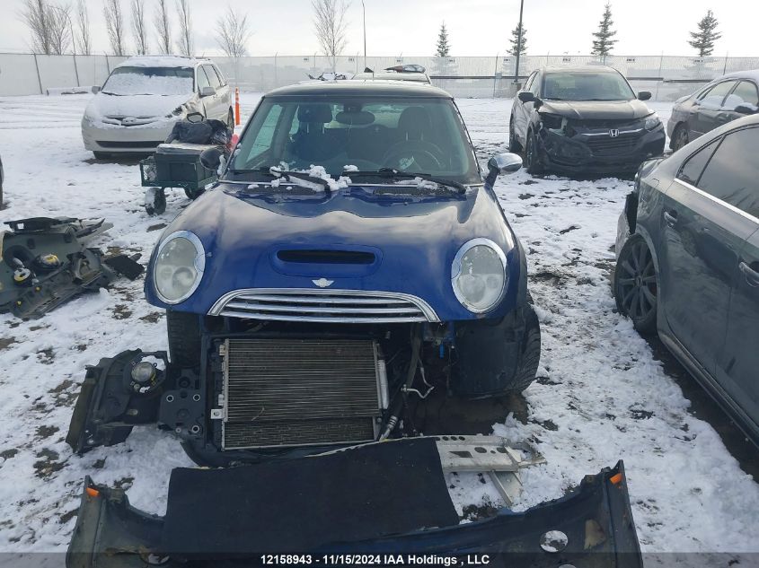 2004 Mini Cooper Hardtop VIN: WMWRE33494TD87810 Lot: 12158943