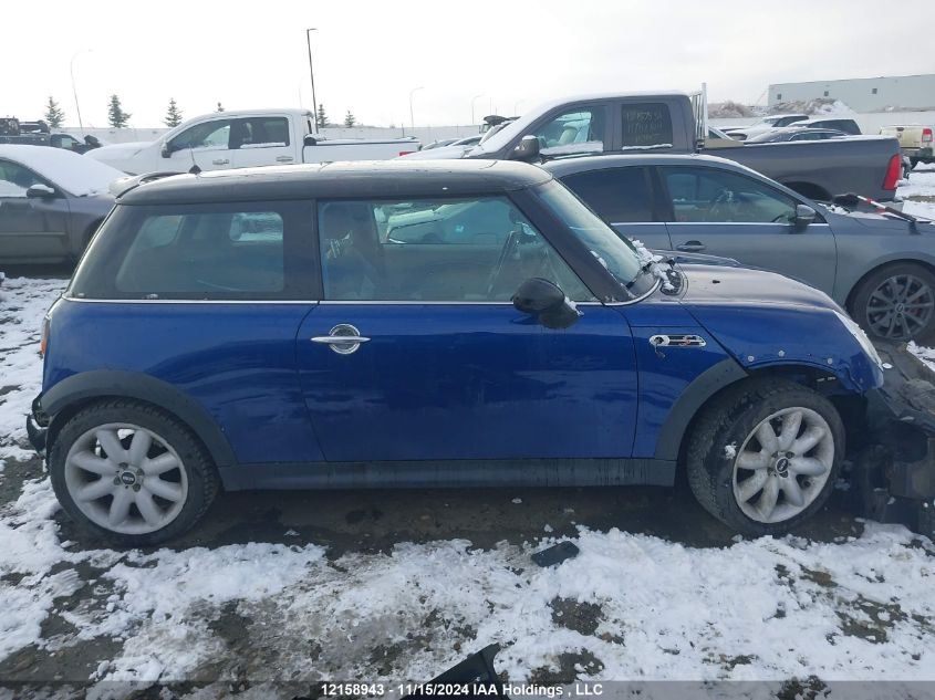 2004 Mini Cooper Hardtop VIN: WMWRE33494TD87810 Lot: 12158943