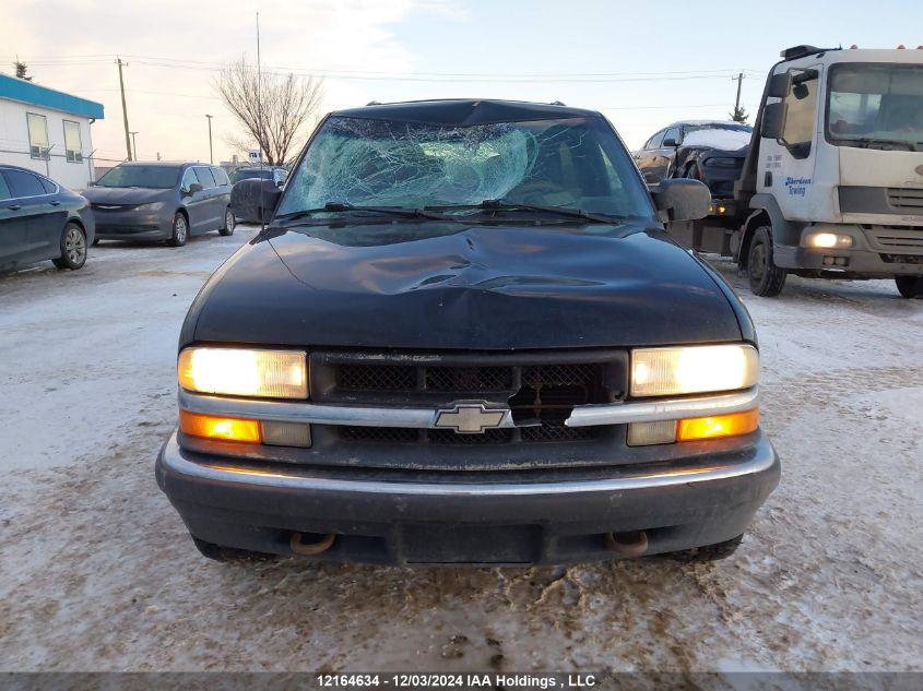 2000 Chevrolet Blazer VIN: 1GNCT18W5YK266222 Lot: 12164634