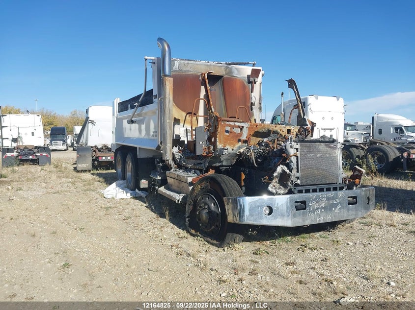 2NP8LJ9X5RM647289 2024 Peterbilt 548 auction photo 1