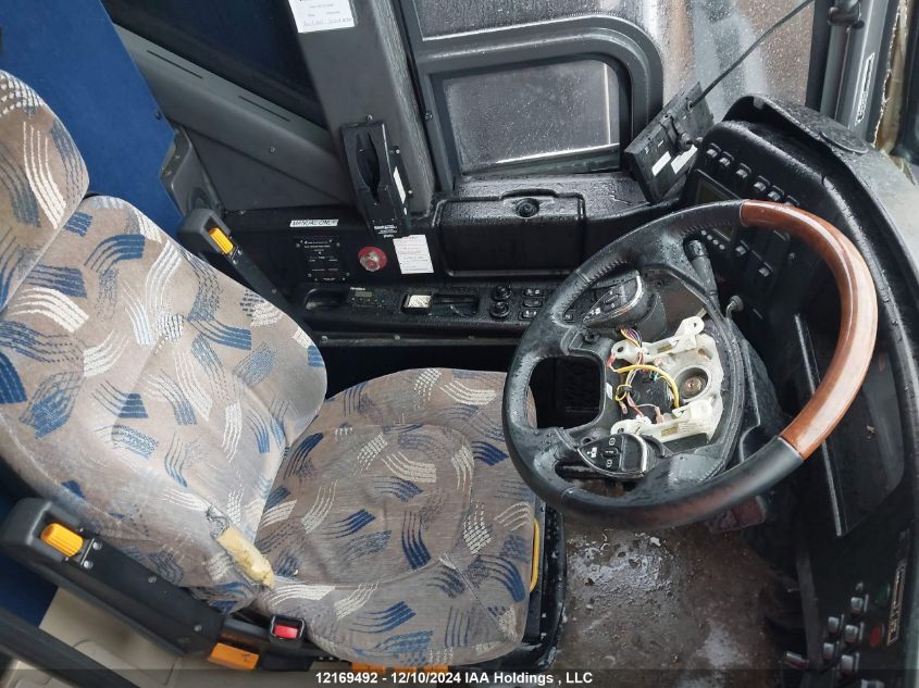 2011 Prevost Bus VIN: 2PCH33492BC711733 Lot: 12169492