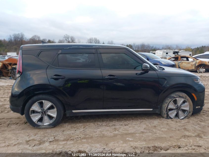 2023 Kia Soul Ev VIN: KNDJ33A17P7030828 Lot: 12173363