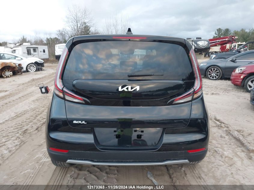 2023 Kia Soul Ev VIN: KNDJ33A17P7030828 Lot: 12173363