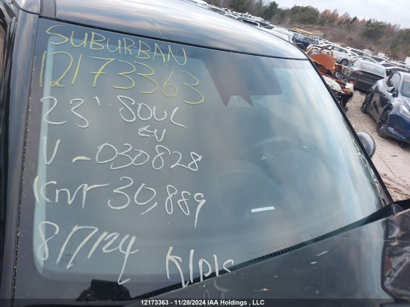 2023 Kia Soul Ev VIN: KNDJ33A17P7030828 Lot: 12173363