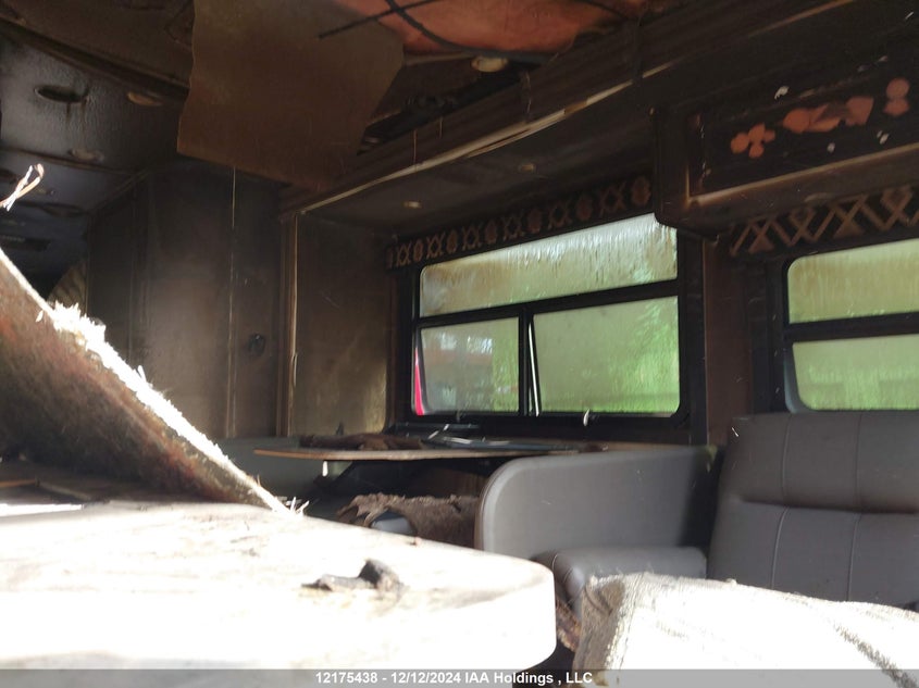 1FDXE4FN9NDC30478 2022 FORD ECONOLINE photo no. 8