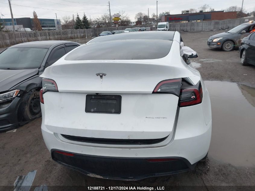 2022 Tesla Model Y VIN: 7SAYGDEE0NF358558 Lot: 12188721