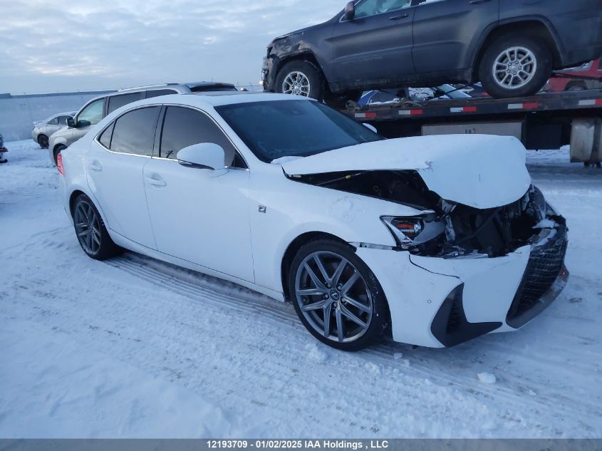 2018 Lexus IS300