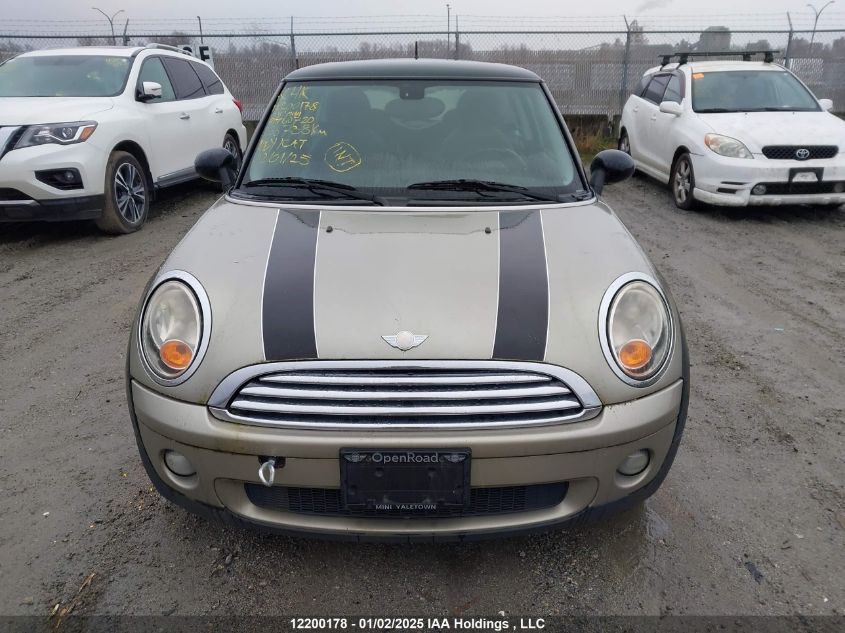 2008 Mini Cooper VIN: WMWMF33518TT60720 Lot: 12200178