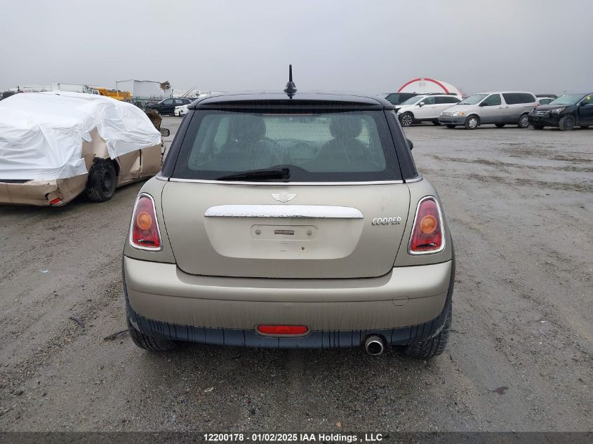 2008 Mini Cooper VIN: WMWMF33518TT60720 Lot: 12200178