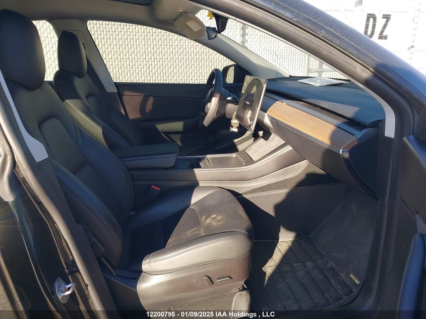 7SAYGDEF2NF515015 2022 TESLA MODEL Y photo no. 5