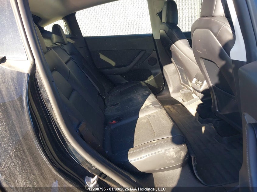 7SAYGDEF2NF515015 2022 TESLA MODEL Y photo no. 8