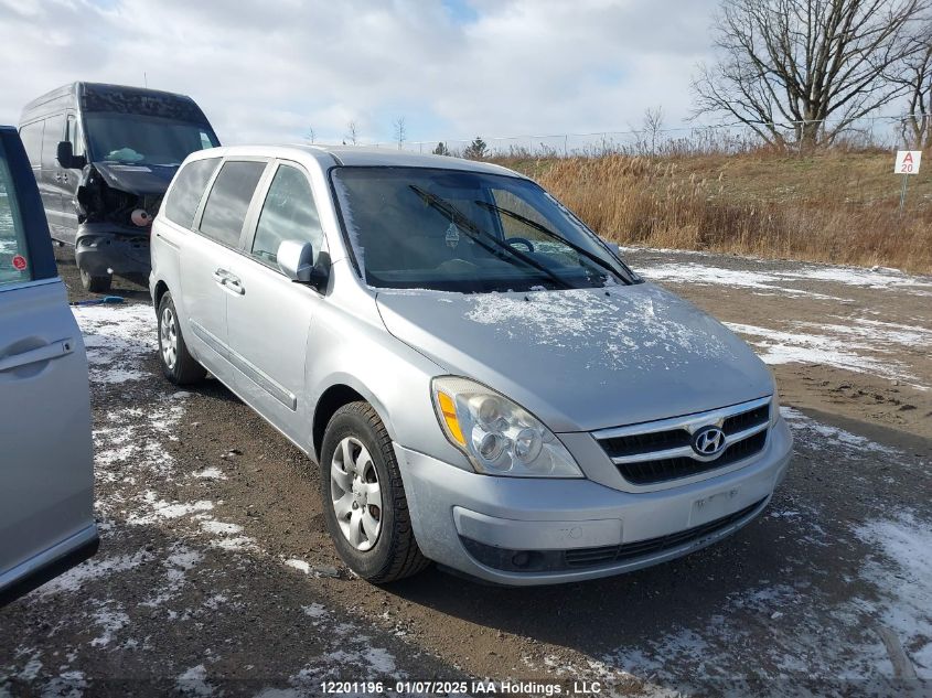 2008 Hyundai Entourage