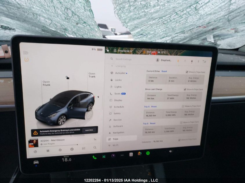 2024 Tesla Model Y Long Range VIN: 7SAYGDEE8RF991153 Lot: 12202284