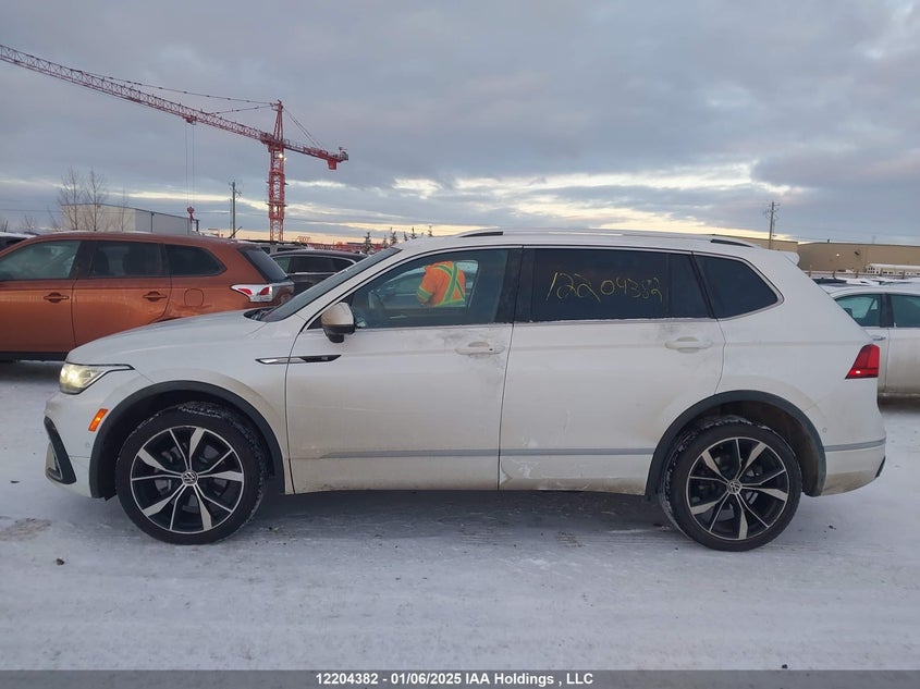 2022 Volkswagen Tiguan Highline R-Line VIN: 3VV4B7AXXNM136951 Lot: 12204382