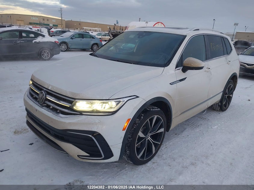 3VV4B7AXXNM136951 2022 VOLKSWAGEN TIGUAN photo no. 2