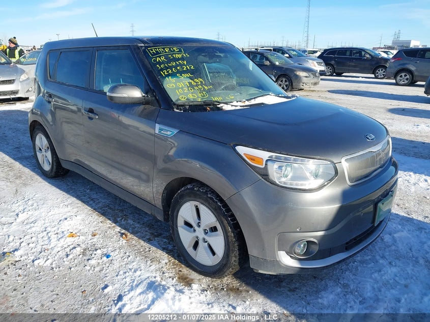 KNDJX3AEXG7017899 KIA SOUL EV Photo 1