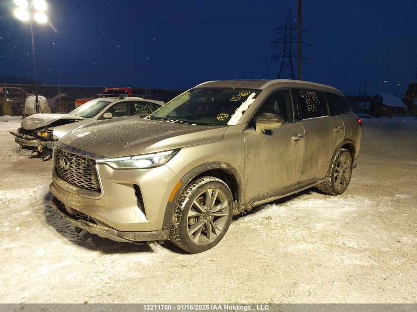 Image 2 of 2022 Infiniti QX60  salvage vehicle - Lot #12211700 at IAAI