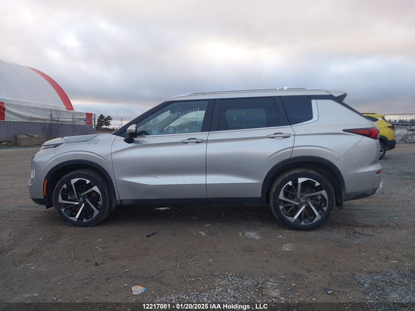 2022 Mitsubishi Outlander Se/Black Edition VIN: JA4J4UA81NZ620034 Lot: 12217081