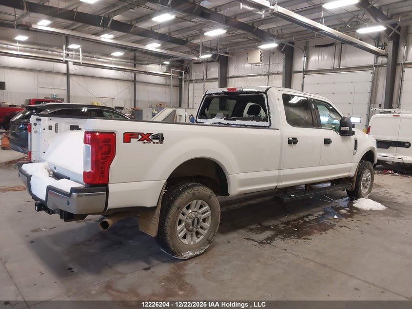 1FT8W3B60JEC01230 2018 FORD F350 photo no. 14
