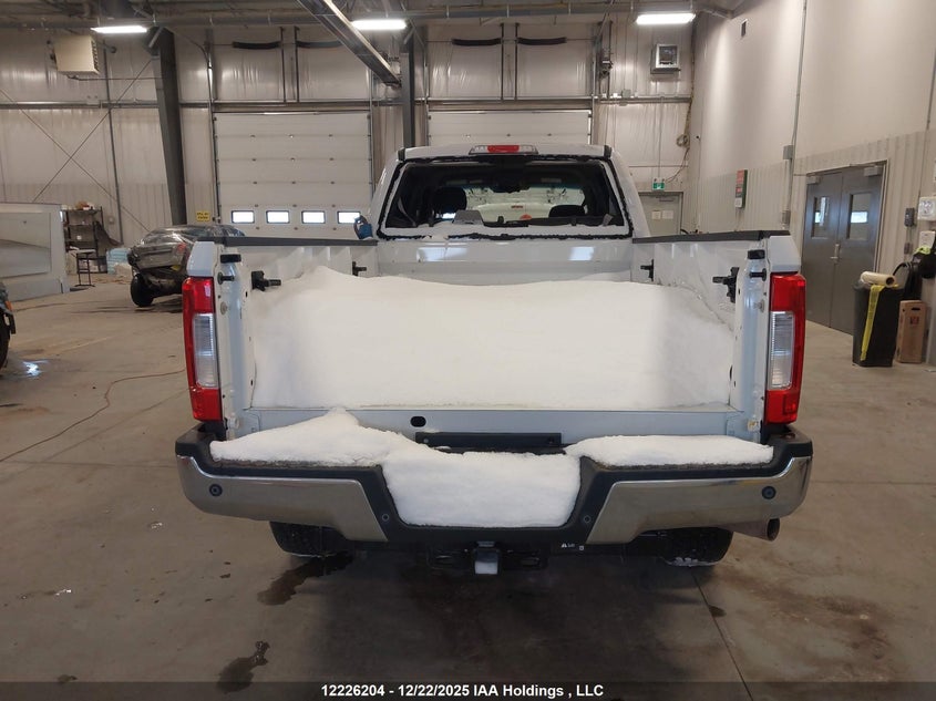 1FT8W3B60JEC01230 2018 FORD F350 photo no. 17