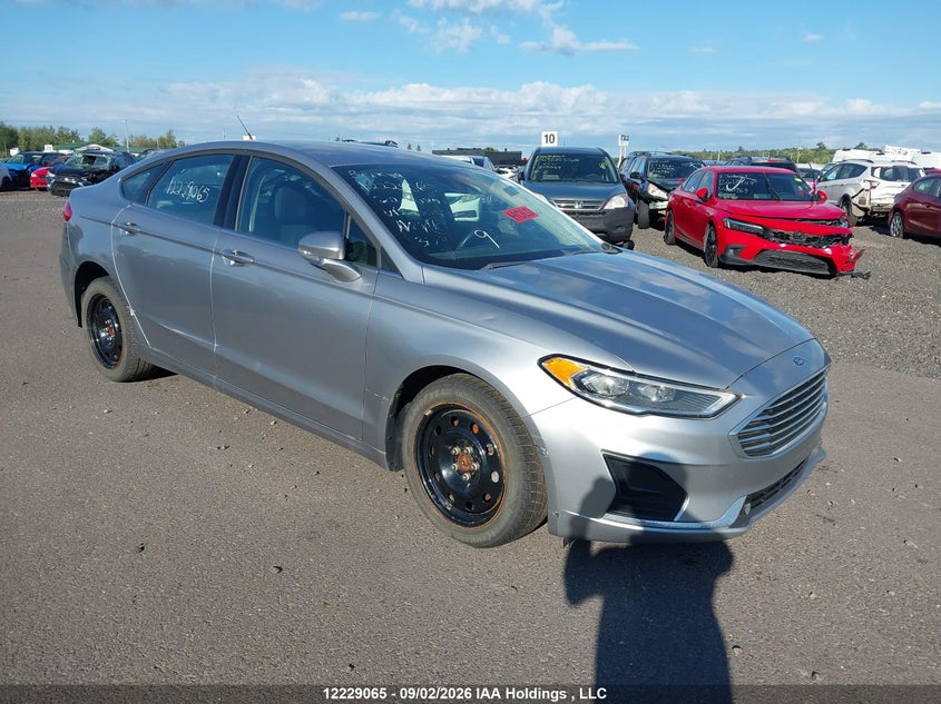 Vin: 3fa6p0pu6lr200437, lot: 2591286, ford fusion energi sel 2020 img_1