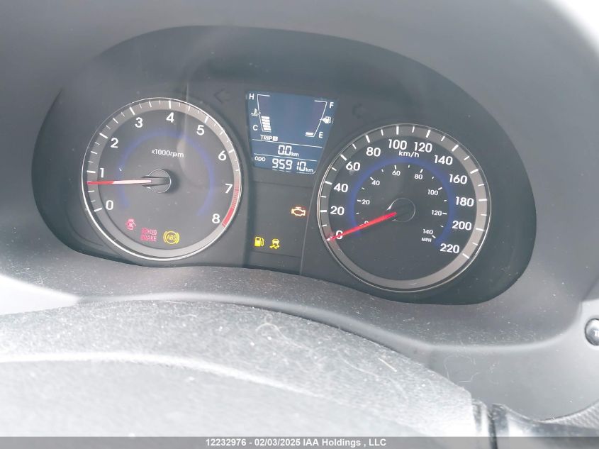 2014 Hyundai Accent L VIN: KMHCT4AE0EU762861 Lot: 12232976