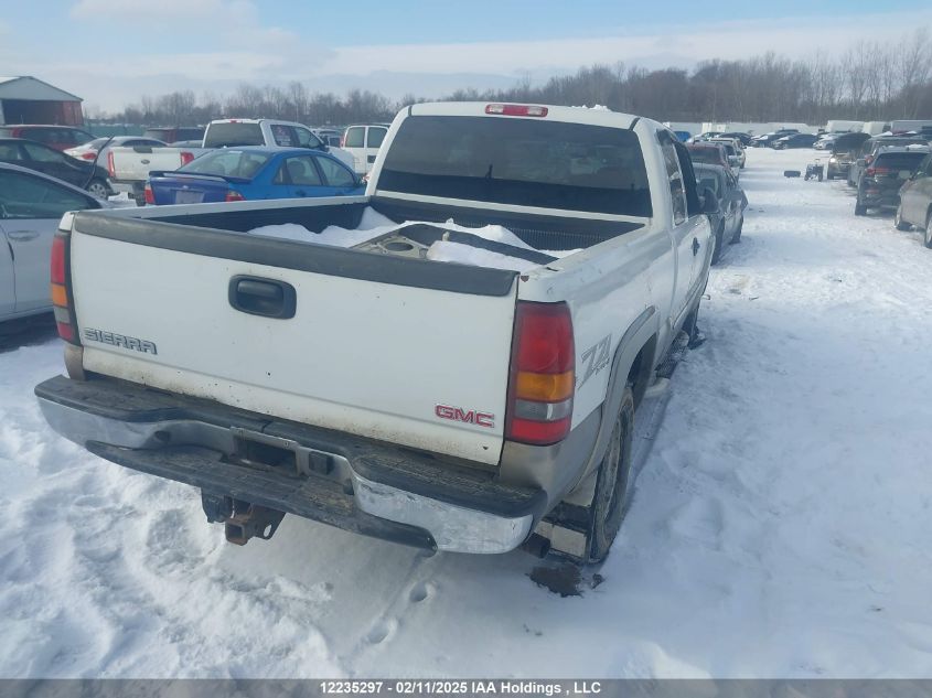 2003 GMC Sierra 1500 VIN: 2GTEK19T331389986 Lot: 12235297