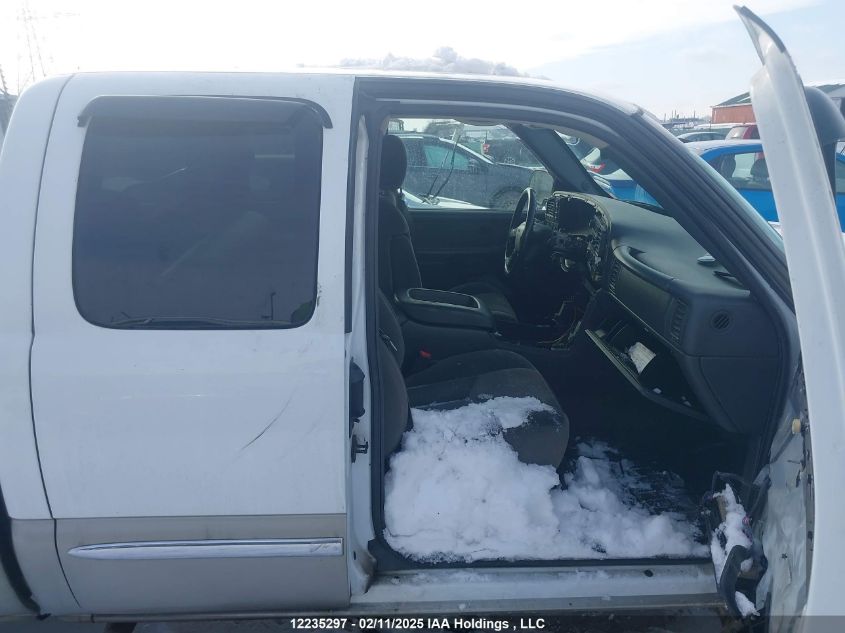 2003 GMC Sierra 1500 VIN: 2GTEK19T331389986 Lot: 12235297