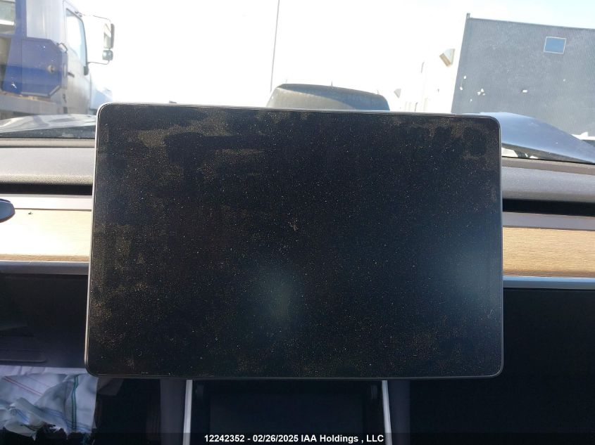 2019 Tesla Model 3 VIN: 5YJ3E1EB6KF414872 Lot: 12242352